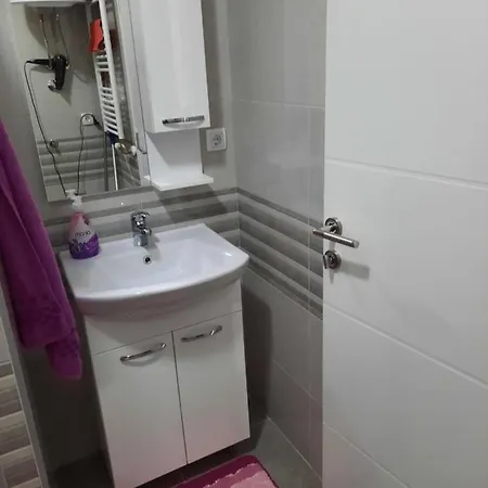 Bulevar Διαμέρισμα Ντόμποϊ